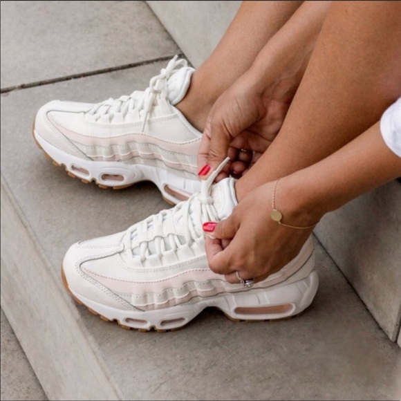 Nike Shoes - NWT Nike Air Max 95 Rare